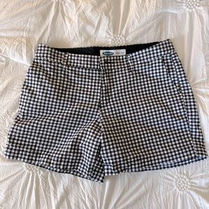 Checkered Summer Short, Seersucker-like material
